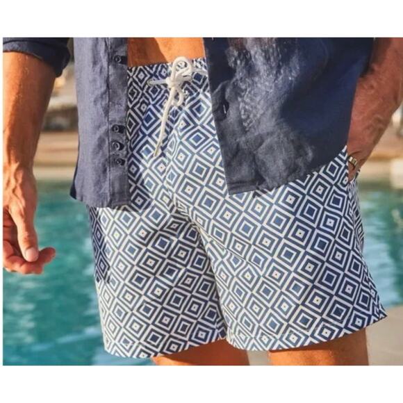 NWT Collars & Co Men's 7” Riviera Swim Trunks Shorts Navy Blue White Geo Size M - Picture 10 of 10